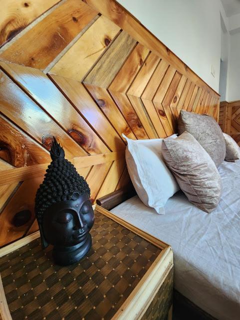 Safarnama Retreat Homestay - All Rooms With Mountain View Kalpa Exterior photo